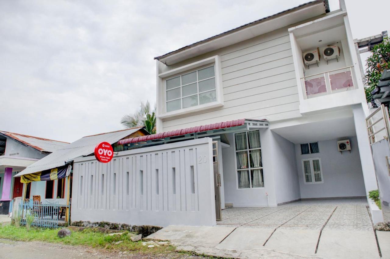 Oyo 3690 Wisma Yani Syariah Padang (Sumatra) Exterior foto