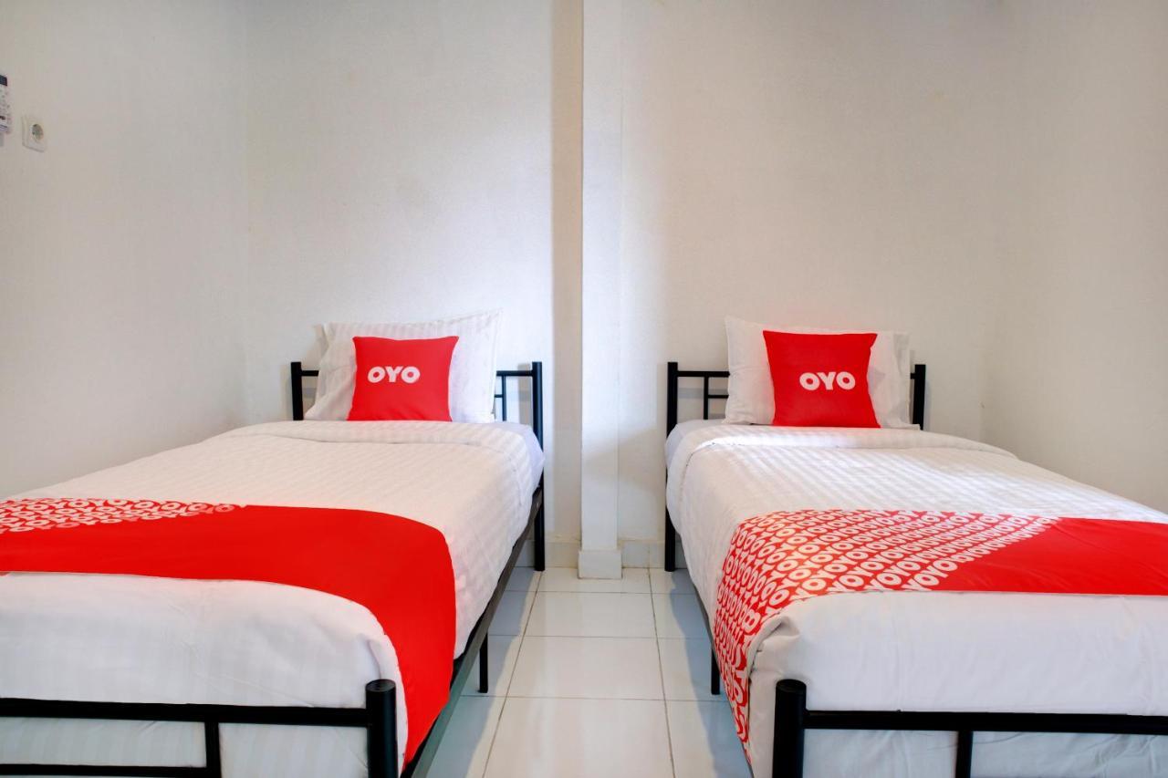 Oyo 3690 Wisma Yani Syariah Padang (Sumatra) Exterior foto