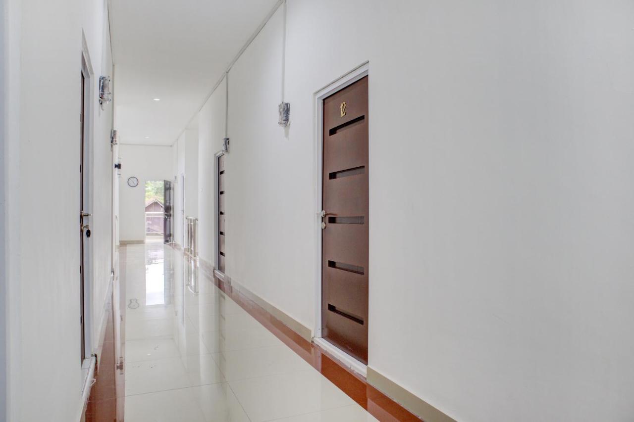 Oyo 3690 Wisma Yani Syariah Padang (Sumatra) Exterior foto